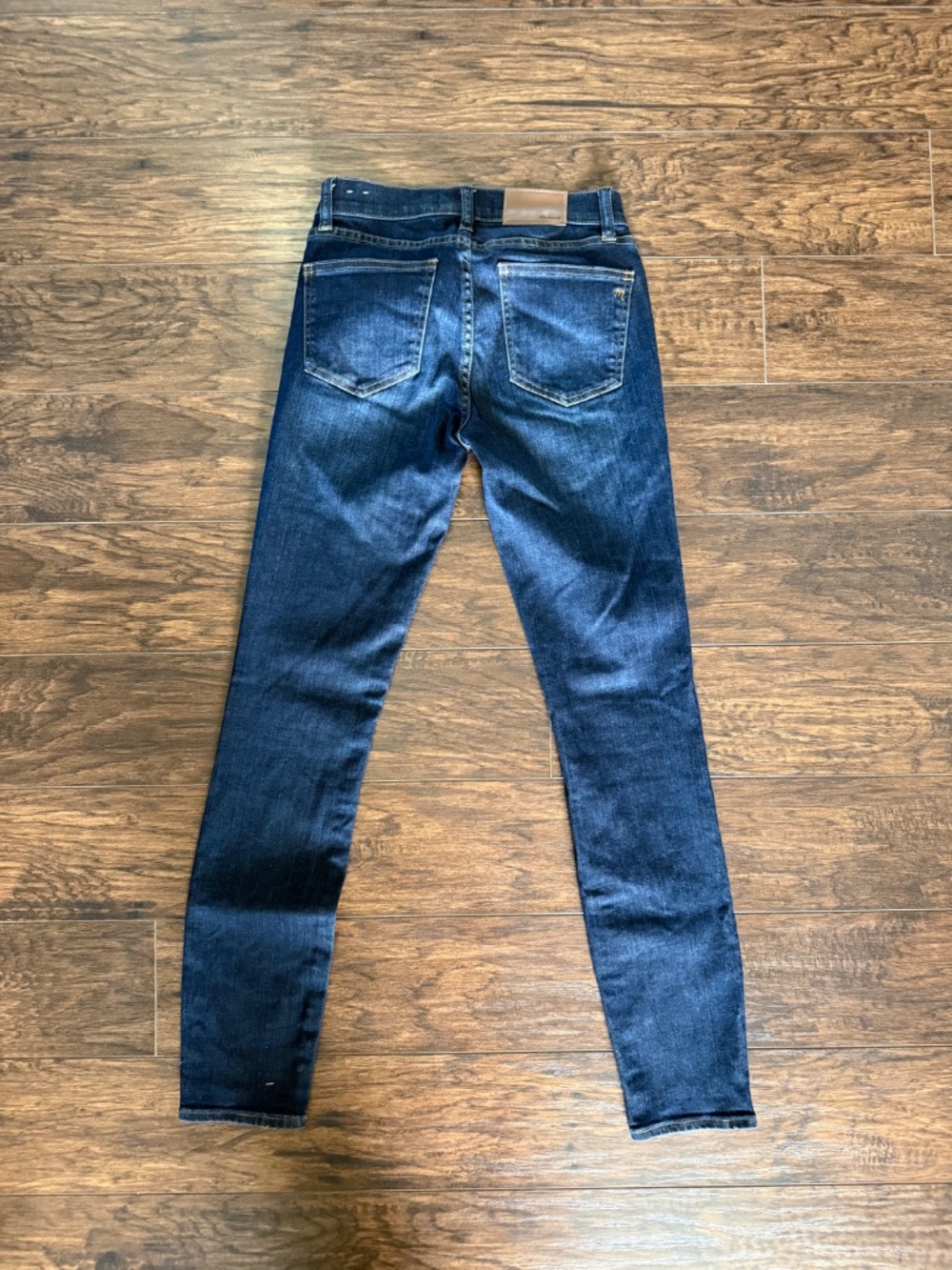Madewell Skinny Skinny Jeans Size 24 Dark Wash Mid Rise Denim - Picture 2 of 12